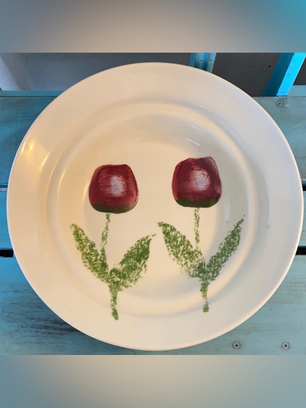 Hartstone Pottery Romance Red Tulips Collection Extra Large Serving Bowl